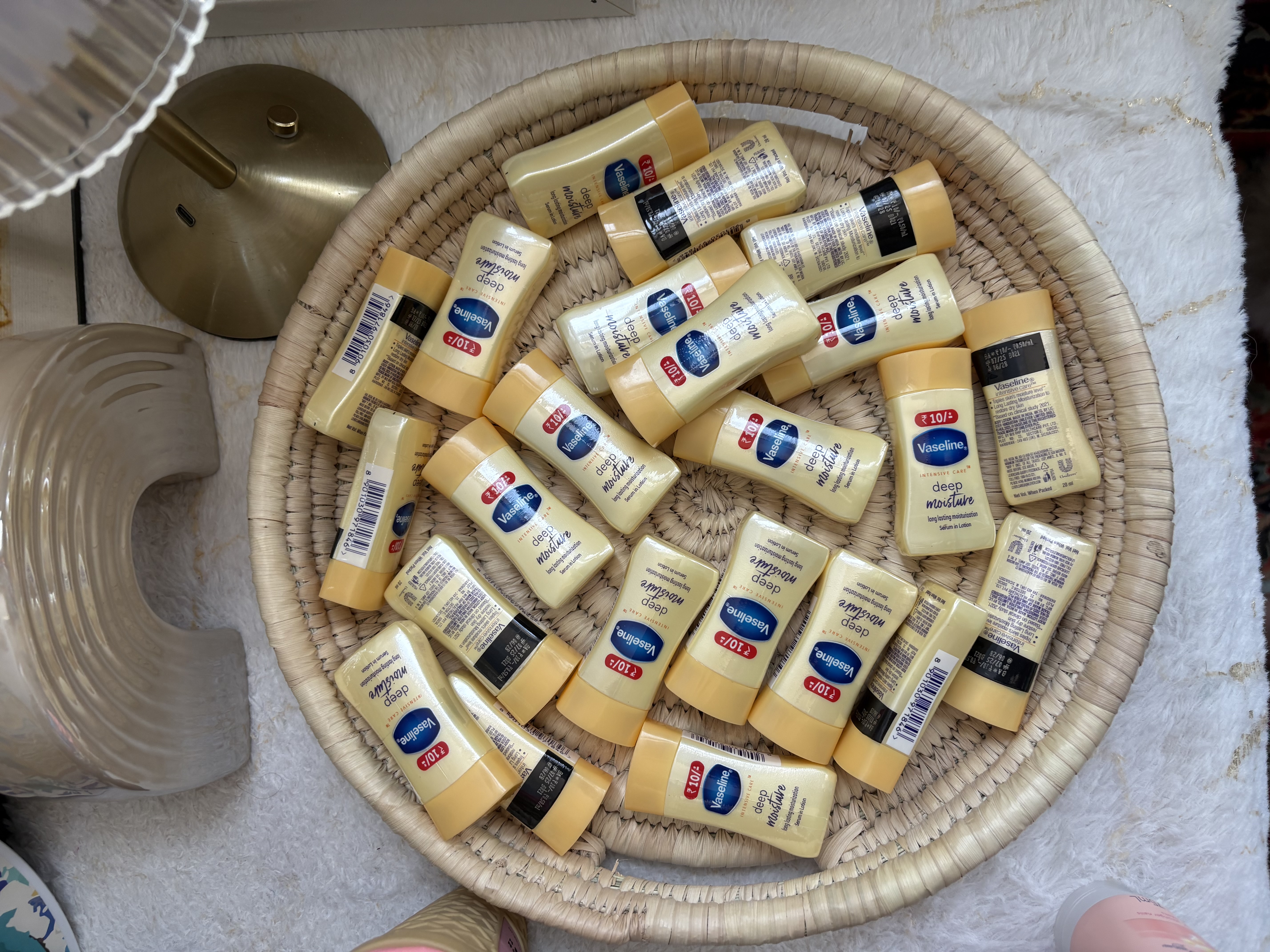 لوسیون بدن مینی با رطوبت رسانی و نرم کنندگی ۲۰میل