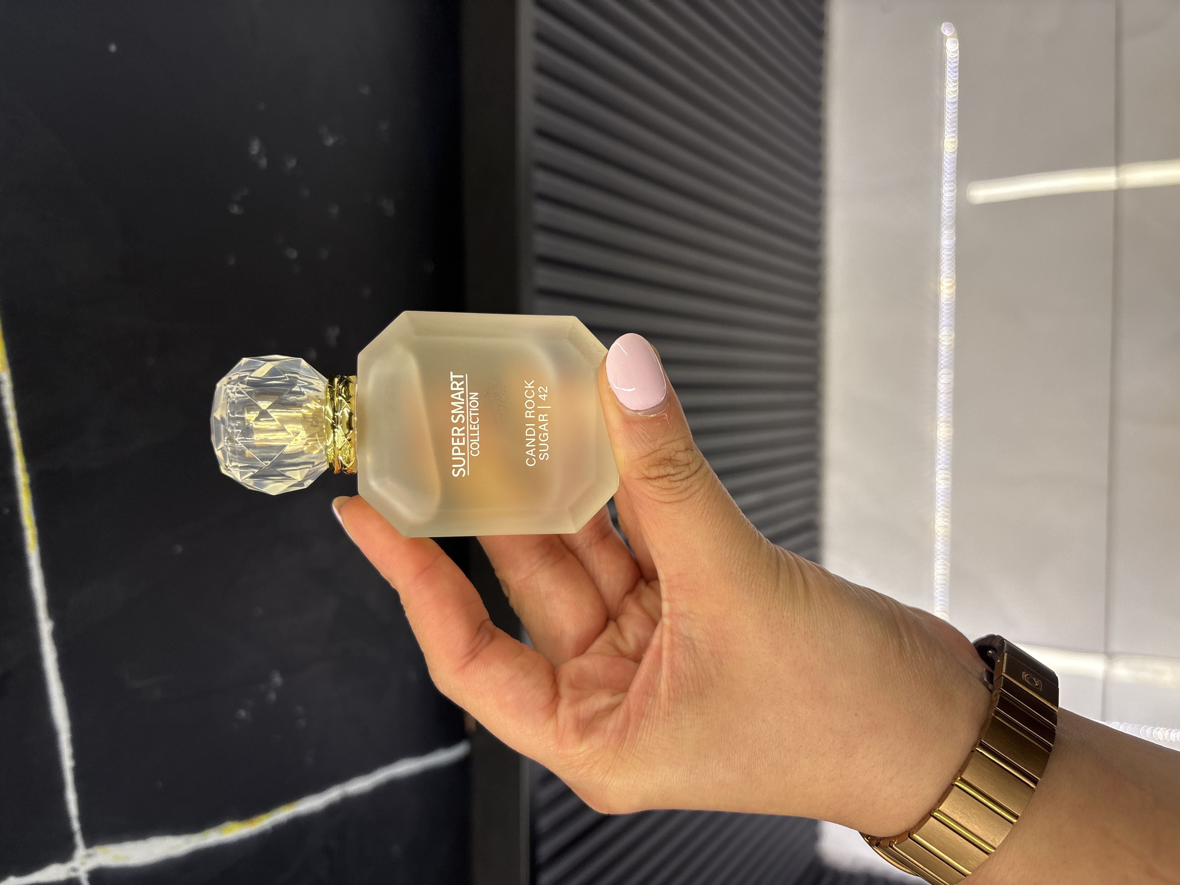 عطر ادکلن مینی کایالی وانیلا کندی راک شوگر 42 (سوپر اسمارت) | Kayali Vanilla Candy Rock Sugar 42 (Super Smart) حجم 25 میل(شرکتی