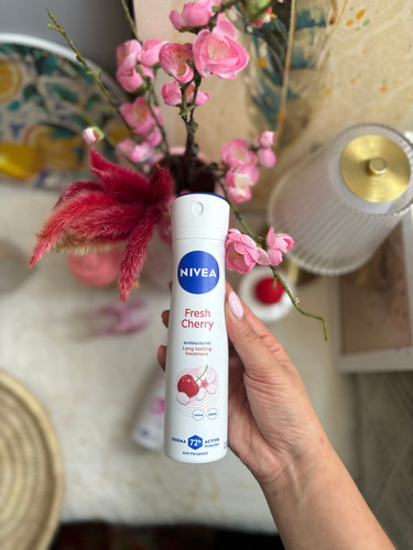 اسپری ضدتعریق زنانه مدل FRESH CHERRY با حجم 150 میل