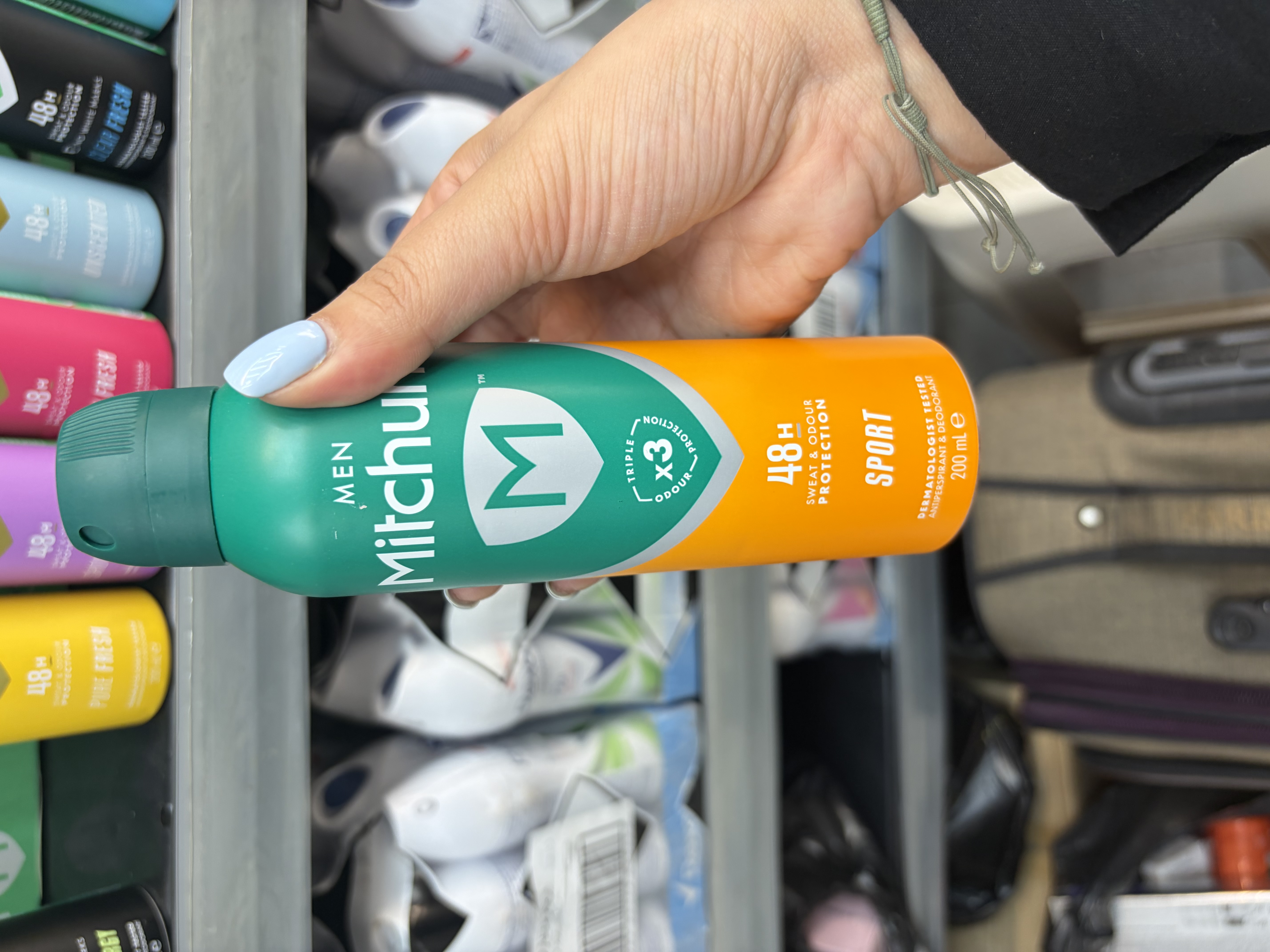 اسپری مردانه ضد تعریق پودری میچام Mitchum Men Spray - Sport (200ml)
