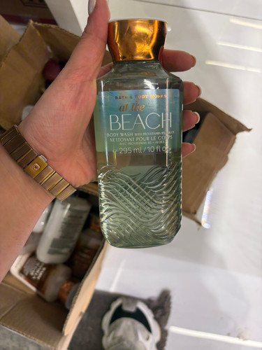 بادی واش شامپو بدن At the beach بث اند بادی Bath & body