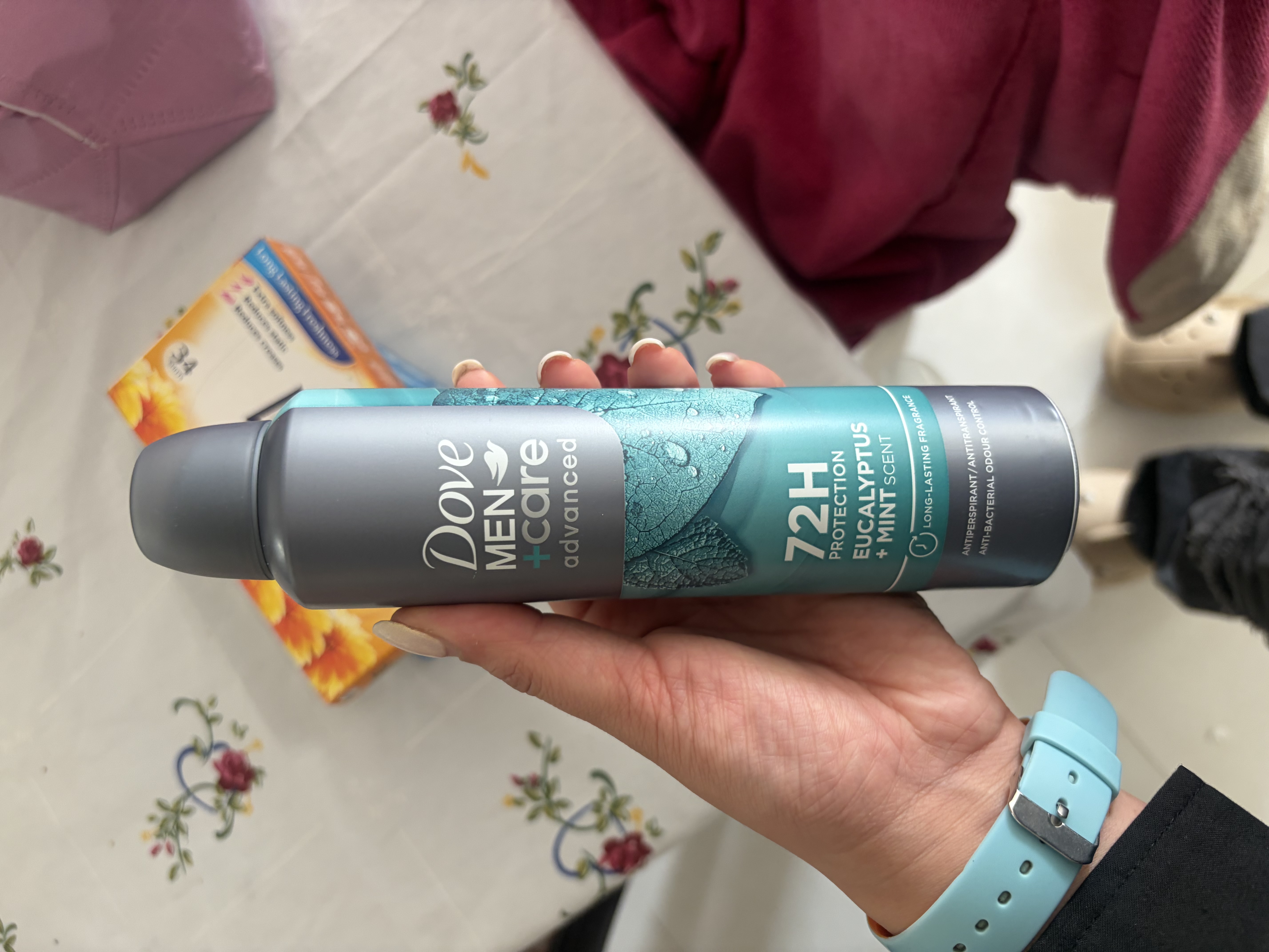 اسپری ضد تعریق مردانه داو 72 ساعته با رایحه نعنا و اکالیپتوس Dove Eucalyptus & Mint حجم 250 میل