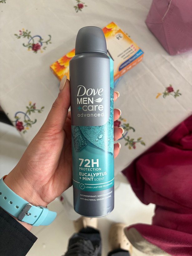 اسپری ضد تعریق مردانه داو 72 ساعته با رایحه نعنا و اکالیپتوس Dove Eucalyptus & Mint حجم 250 میل