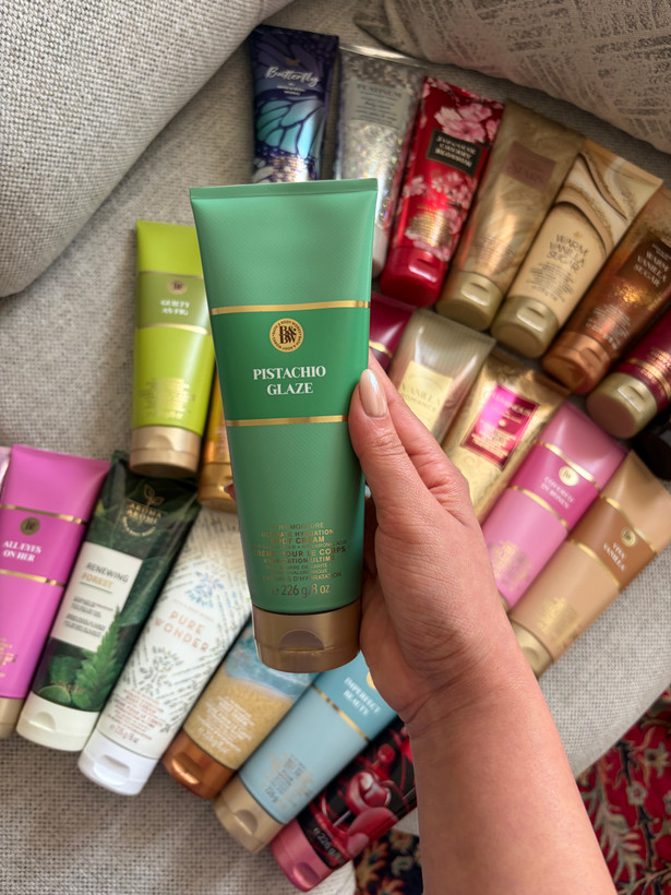 کرم بدن اند بادی وورکس Bath and Body Works رایحه Pistachio Glaze حجم 236 میل